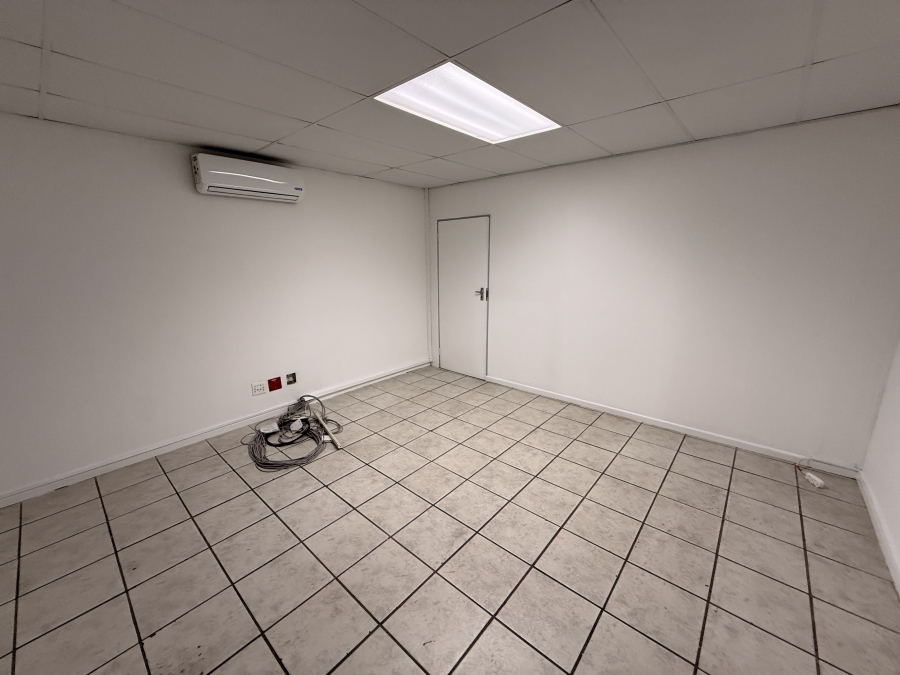 To Let Commercial Property for Rent in Parow Industrial Western Cape